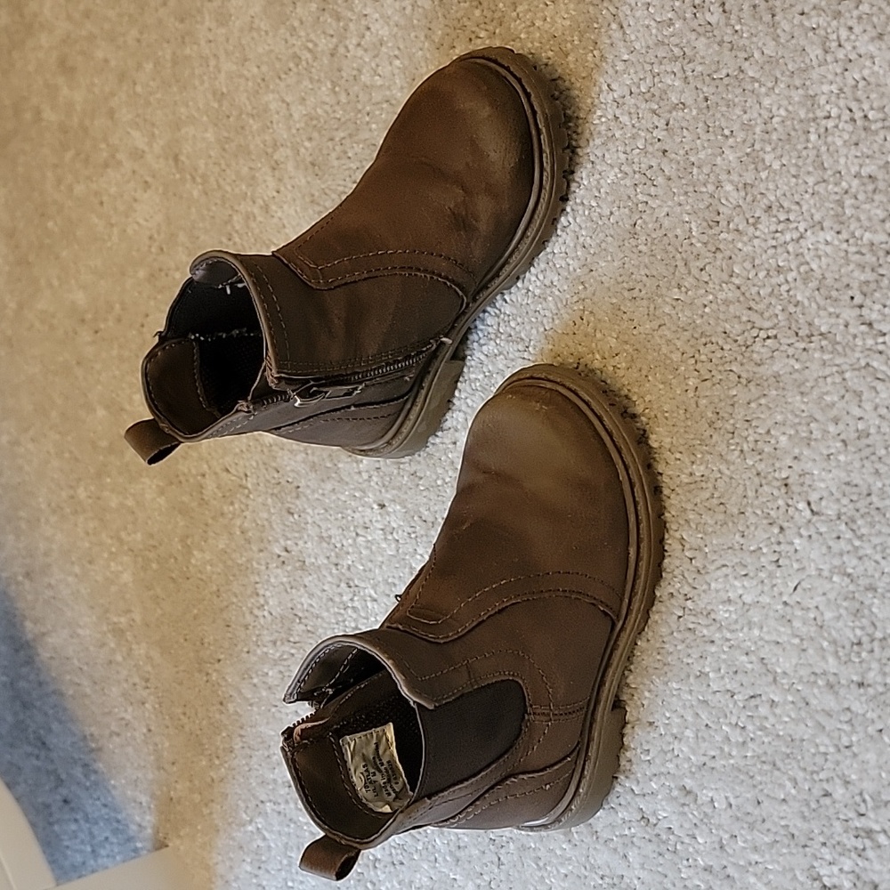 Girls distressed brown leather boots